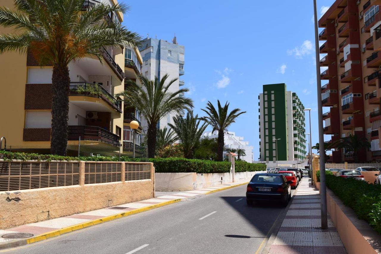 Precioso Apartamento A 5 Min De La Playa Apartment Roquetas de Mar Bagian luar foto